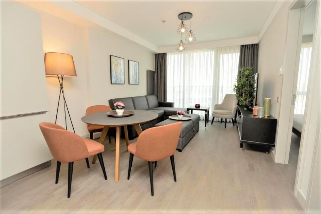 Retro 9 Homes & Suites Istanbul Bagian luar foto